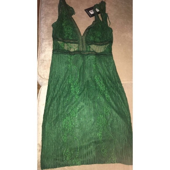 Emerald Green lace open back dress - Picture 2 of 2